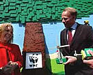 Germany's minister for environment, Jürgen Trittin, with WWF's Climate Change Programme Director, Jennifer Morgan, at WWF's colourful LEGO renewable energy exhibit at the conference.